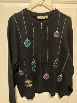 Women’s Beautiful Holiday Sweater