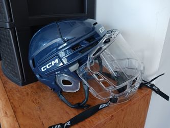 Hockey HELMET Size M