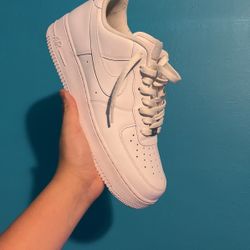 Selling Air Force 1