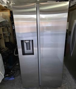 Fridge Samsung 36x38. Price Including Delivery 