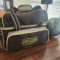 Storm Bowling Bag and Ball