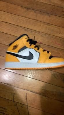 Jordan 1 Taxi 6Y