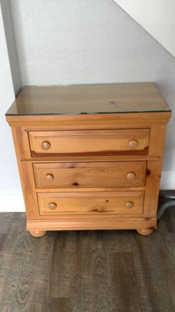 Broyhill Fontana Collection Dresser
