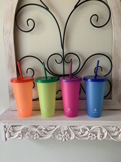 Color changing cups