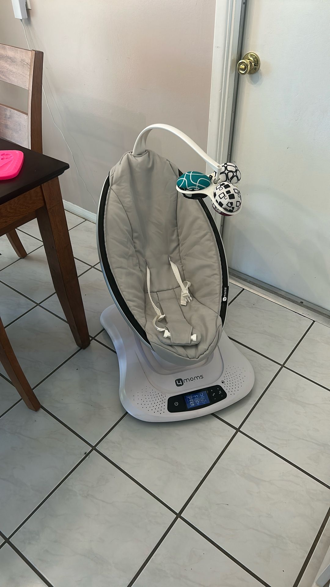 Mamaroo Baby Swing