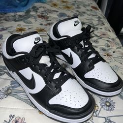 Nike Panda Dunks