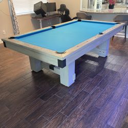 Beautiful Pool Pool Table 