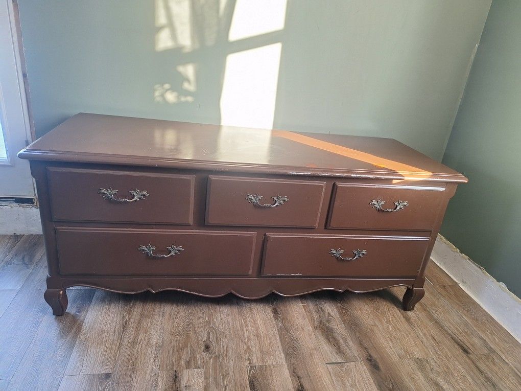 Antique Thomasville Dresser | 5 Drawer