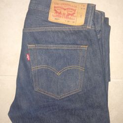 Blue 501s W32 L30