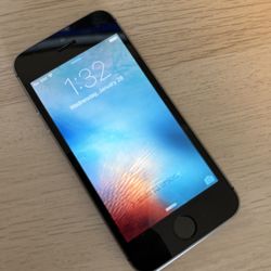 Apple iPhone 5s 16gb Space Gray Unlocked