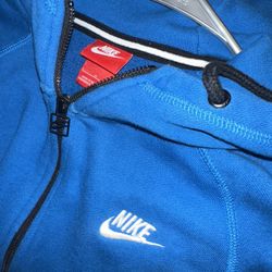 Men’s Blue Nike Full Zip Jacket 