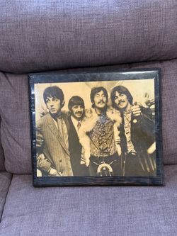 Pre Owned Vintage 1970’s BEATLES LITHOGRAPH PRINT OF A Rock Band