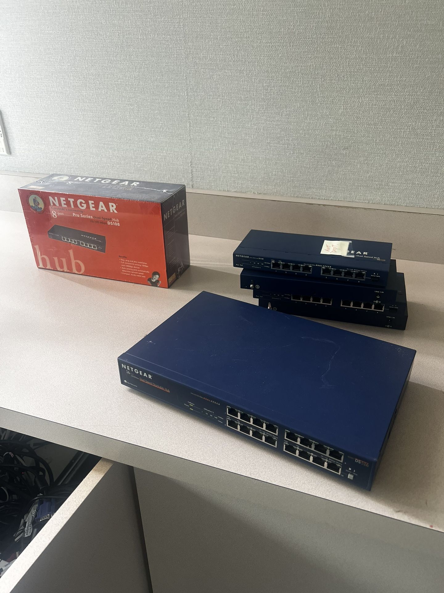 Netgear Router Ds108