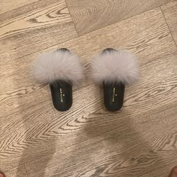 Brand new Patricia Green Size 6 fluff shoes