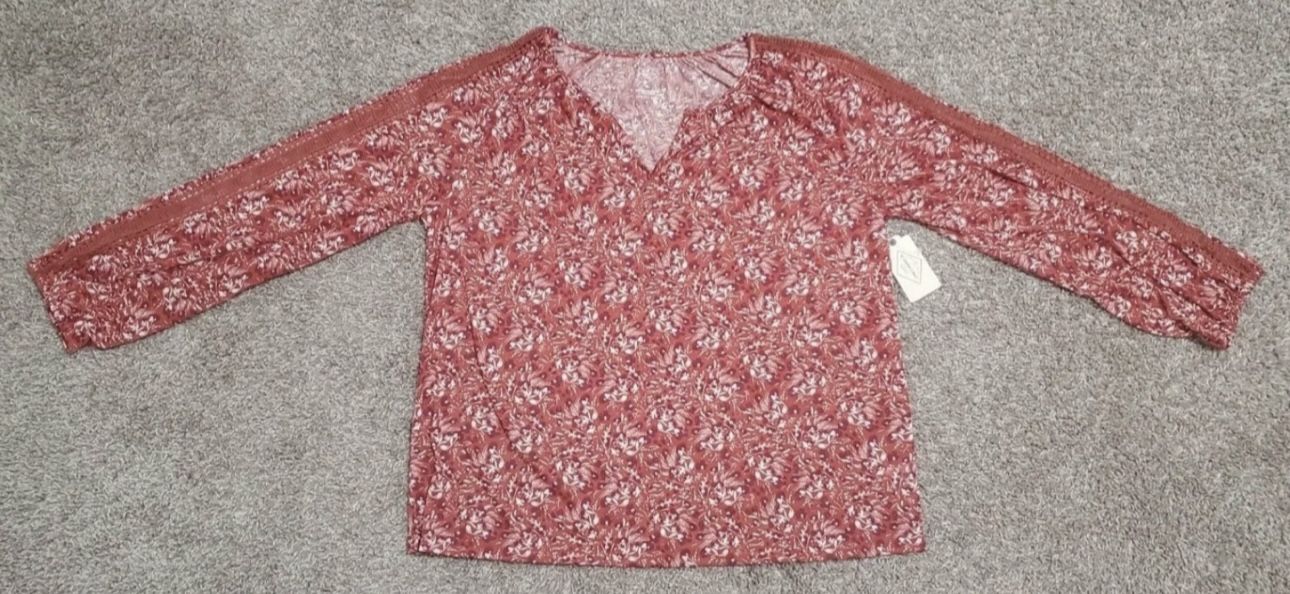 Women's St Johns Bay Long Sleeve Shirt Blouse Size XL Coral Floral