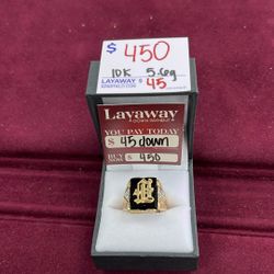 10K Gold Black Onyx Initials “H” Size 8 : 5.6 Grams 