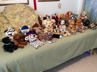 30 Soft Clean Furry Animals