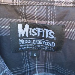 Middle of Beyond MISFITS Button Down Shirt Men's Small Black/Gray Plaid Flannel 