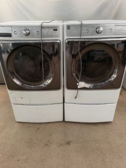 Kenmore washer and dryer laundry