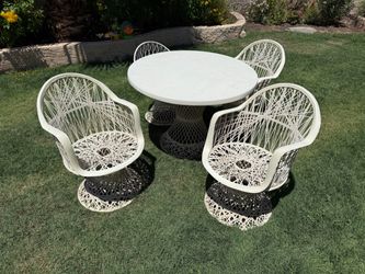 Vintage Mid Century Spun Fiberglass Outdoor Patio Set
