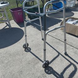New Foldable Walker Mint