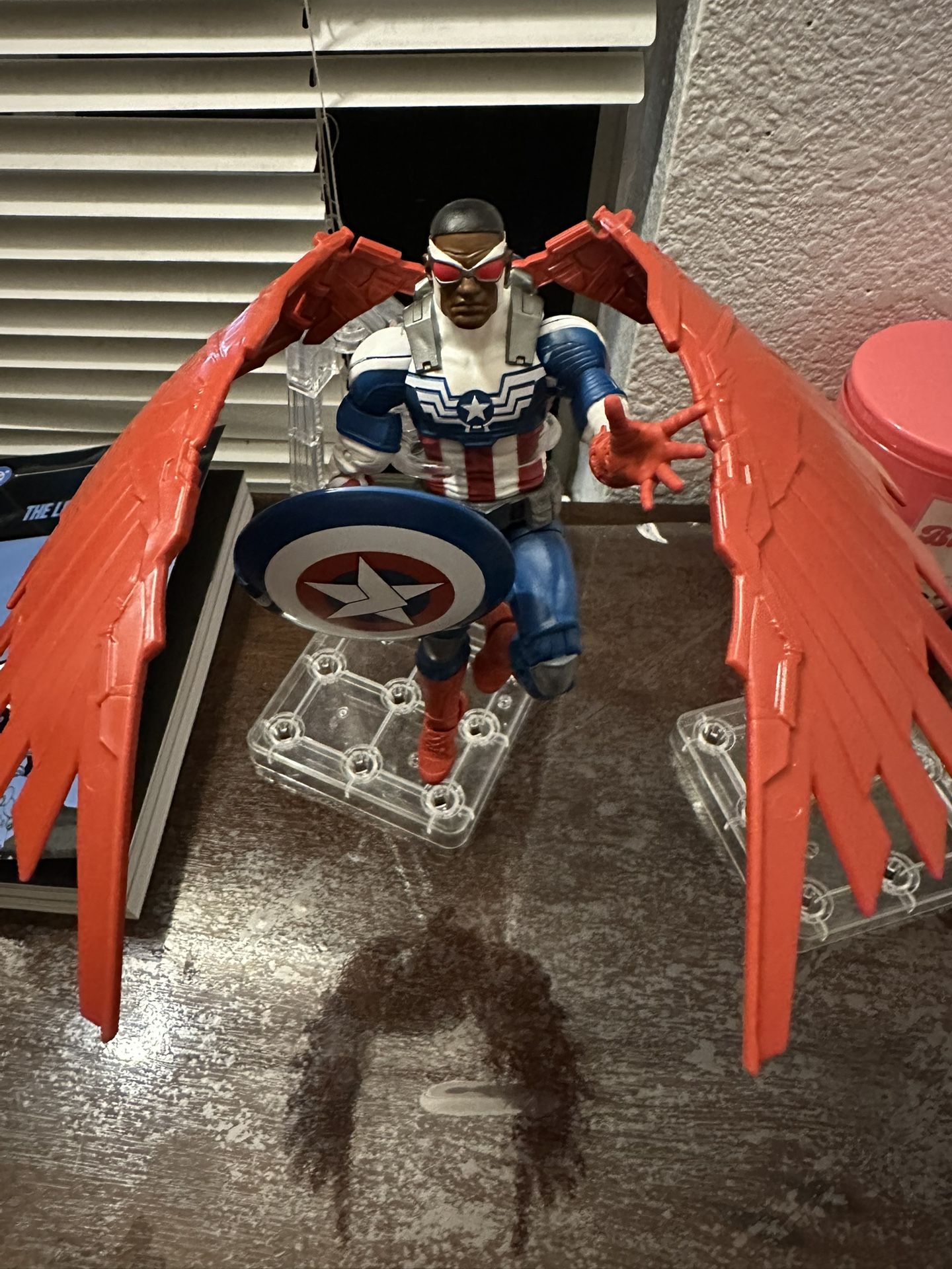 Marvel Legends Captain America Sam Wilson