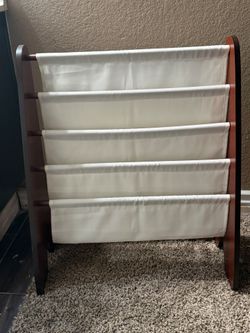 Kids book shelf