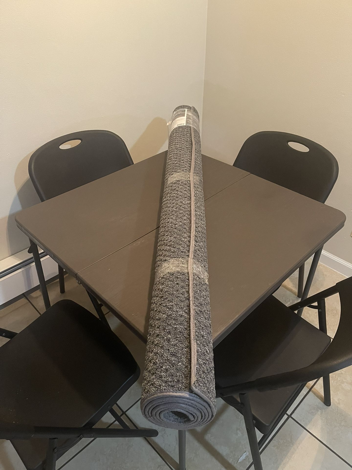 Area Rug 5x6, Gray
