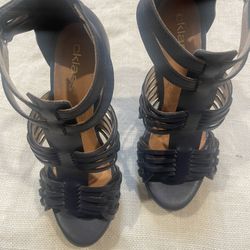 Highhills Size 7