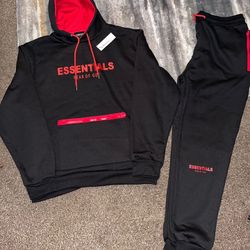 Essentials Men Sweatsuit Size X-Large 