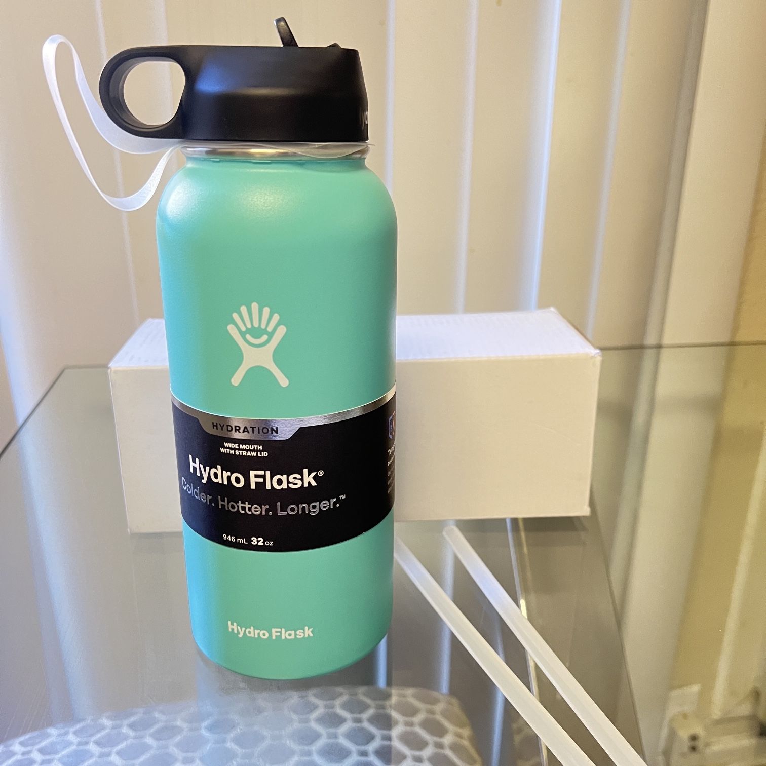 Hydro Flask Water Battle Colder Hotter Longer Green 32oz Wide Mouth 2  Straps for Sale in Santa Ana, CA - OfferUp