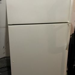 Refrigerator works great we sell them all the time