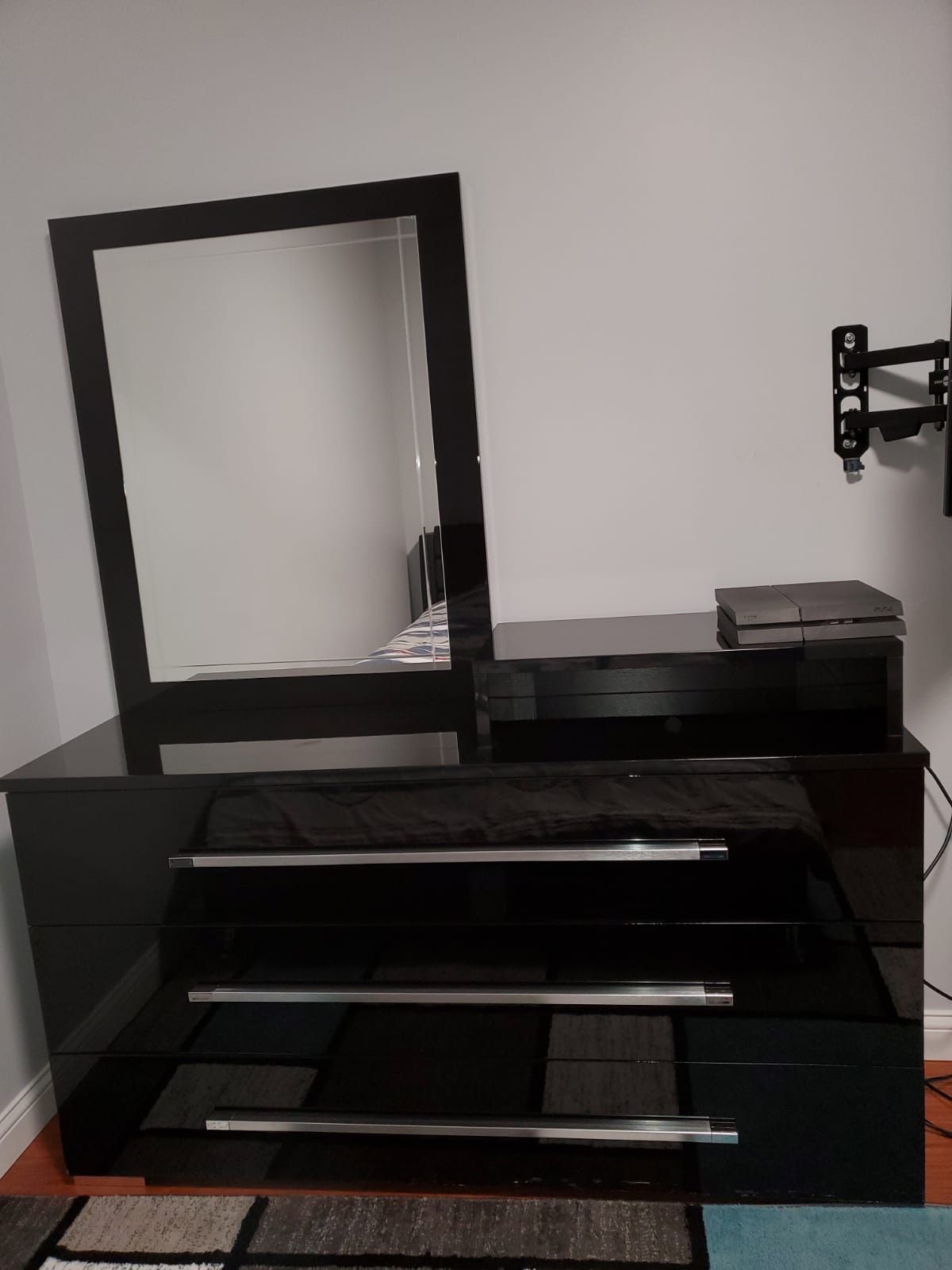 Mirror with dresser