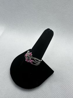 Floral With Inlaid Stone Ring