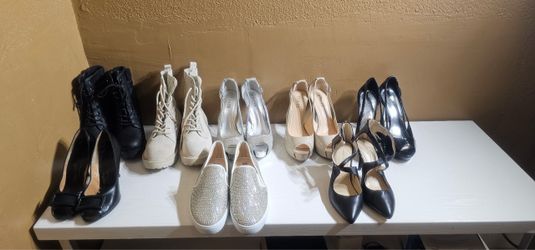 Zapatos  $25 each