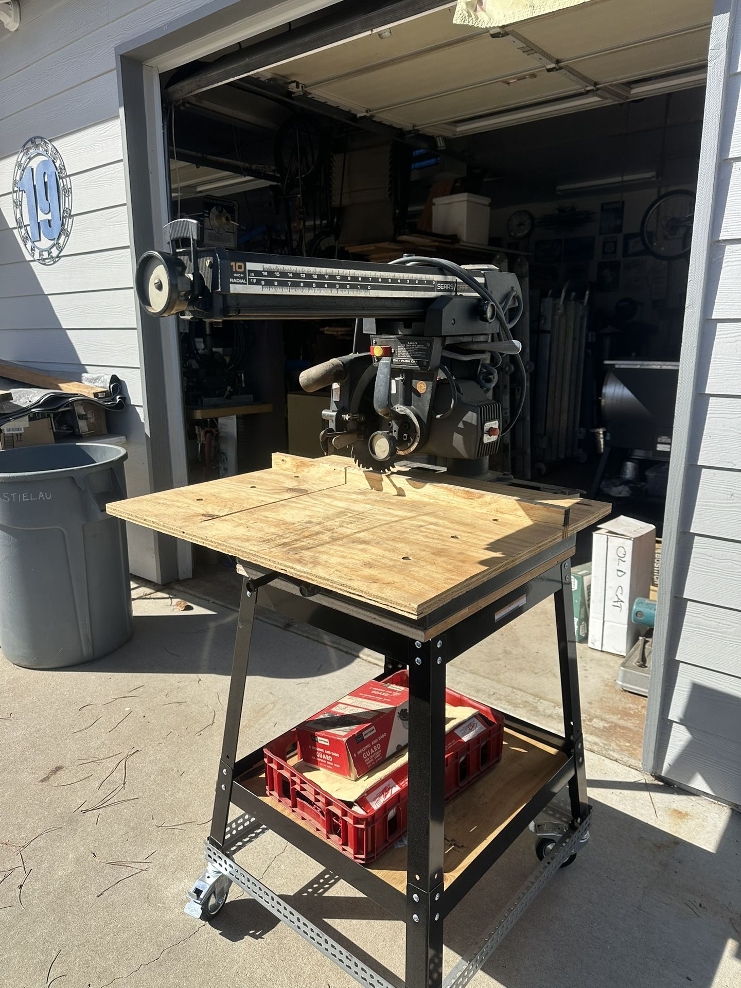 Radial Arm Saw, 10”