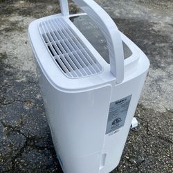 Shinco Dehumidifier Good Used Cond
