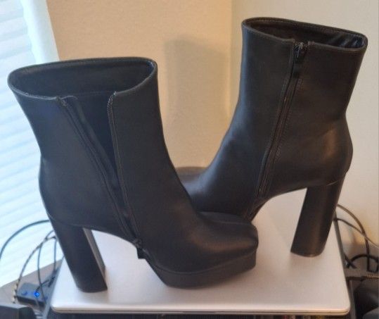 SHEIN WOMEN'S BLACK LEATHER BOOTS 5 INCH PLATFORM SIZE 10