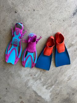 Youth swim fins