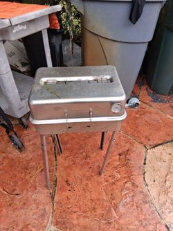Portable Propane Gas Grill with Stand
