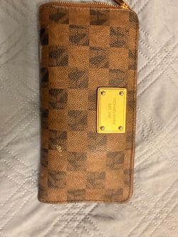 Michael Kors wallet