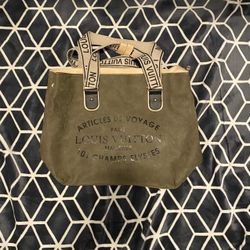 Louis Vuitton Tote bag