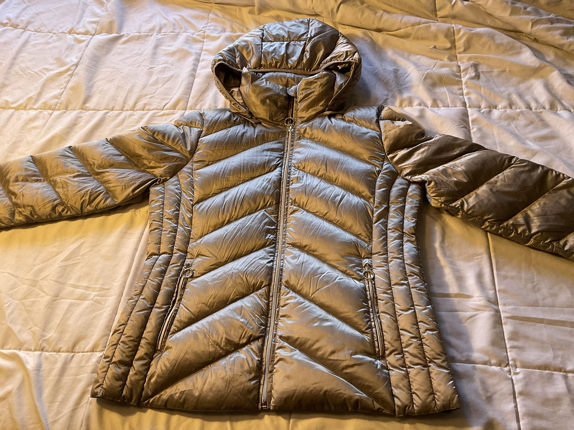 michael kors packable puffer jacket womens large light gold metallic color