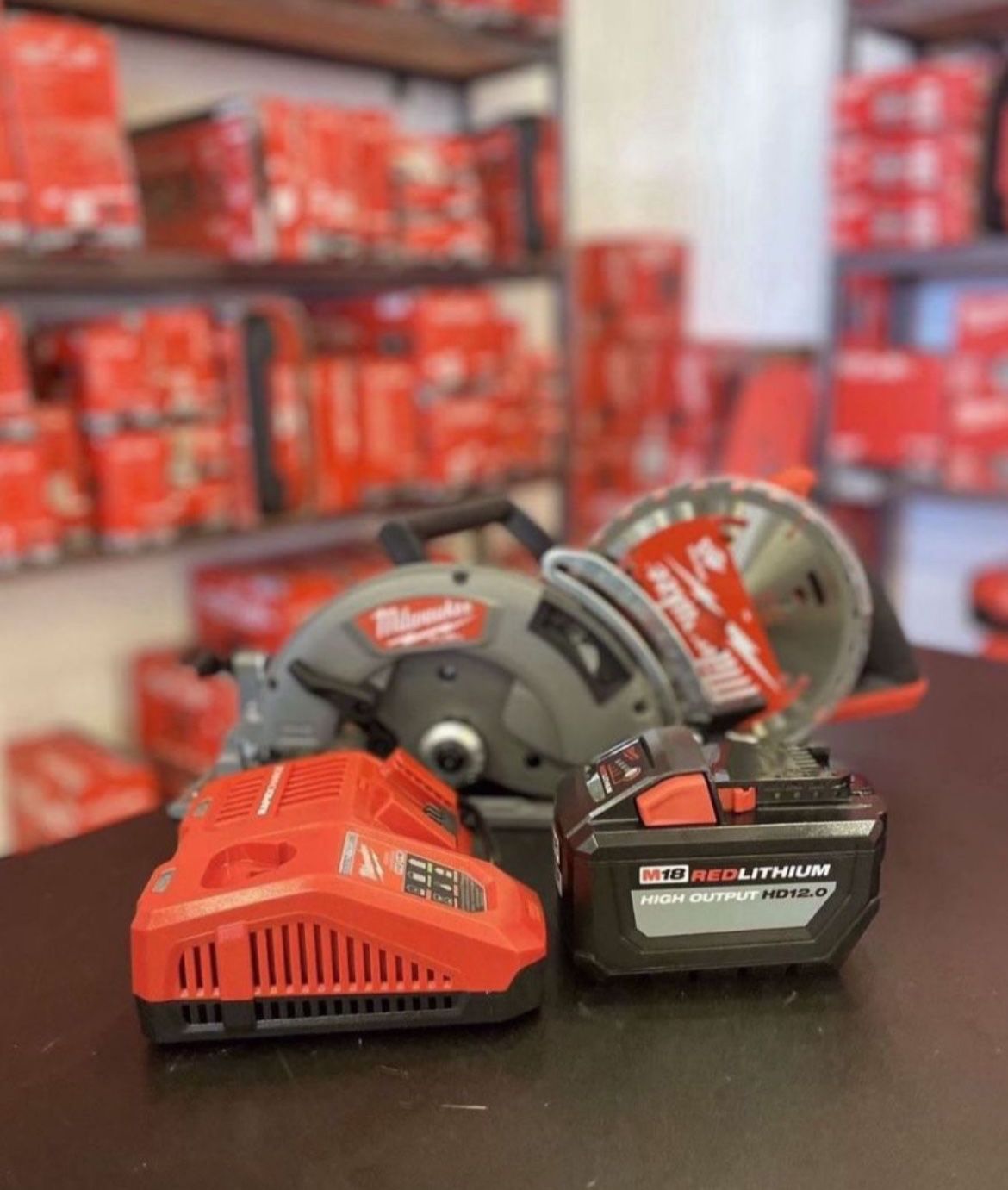MILWAUKEE M18 FUEL 18V 7-1/4 in. Lithium-Ion Cordless Rear Handle Circular  Saw Kit with 12.0 Ah Battery and Rapid Charger……2830-21HD for Sale in North  Las Vegas, NV OfferUp
