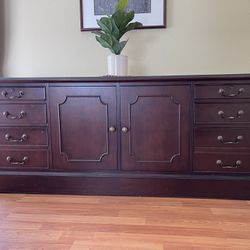 Credenza
