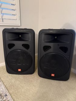 JBL EON 15 G2 Powered DJ Speakers Monitors