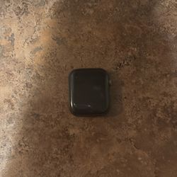 Used Apple Watch Series 6 – Good Condition, Ready to Wear