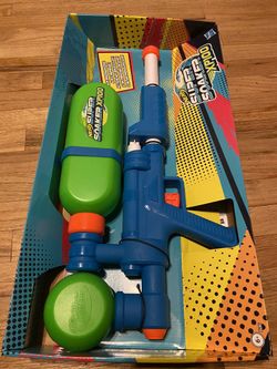 Nerf super soaker