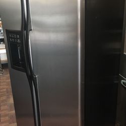 Ge Refrigerator Works Great Can Deliver Its Loaded Back My Truck Now 