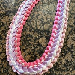 Grad/ Leis/ Money Leis